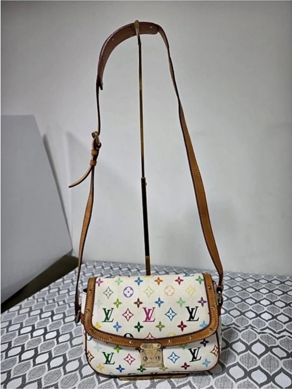 LOUIS VUITTON Monogram Sologne White/Multicolor